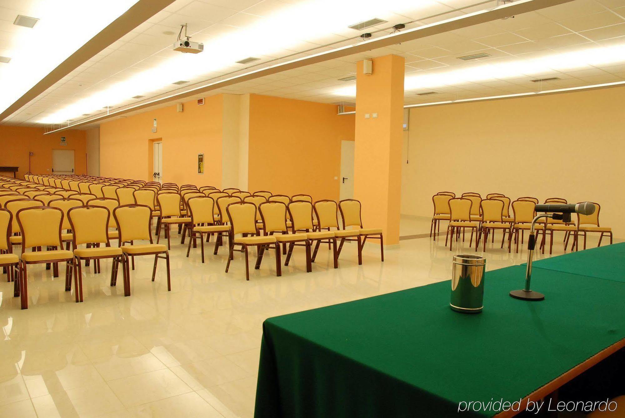 Hotel Villa Mokarta Salemi Бизнес фото