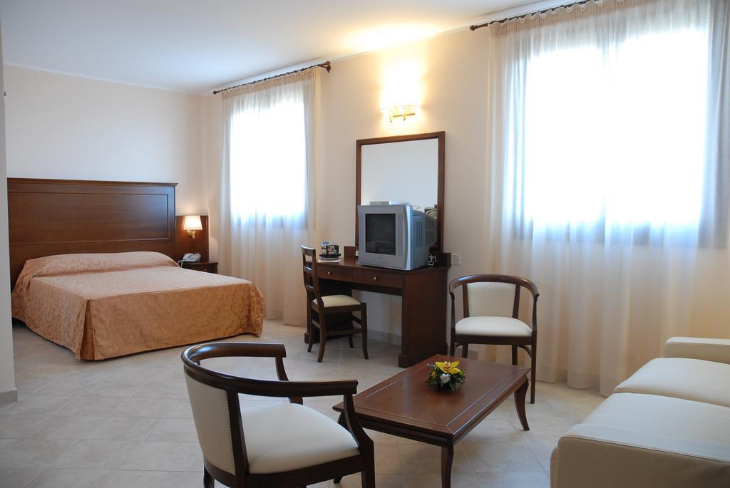 Hotel Villa Mokarta Salemi Экстерьер фото